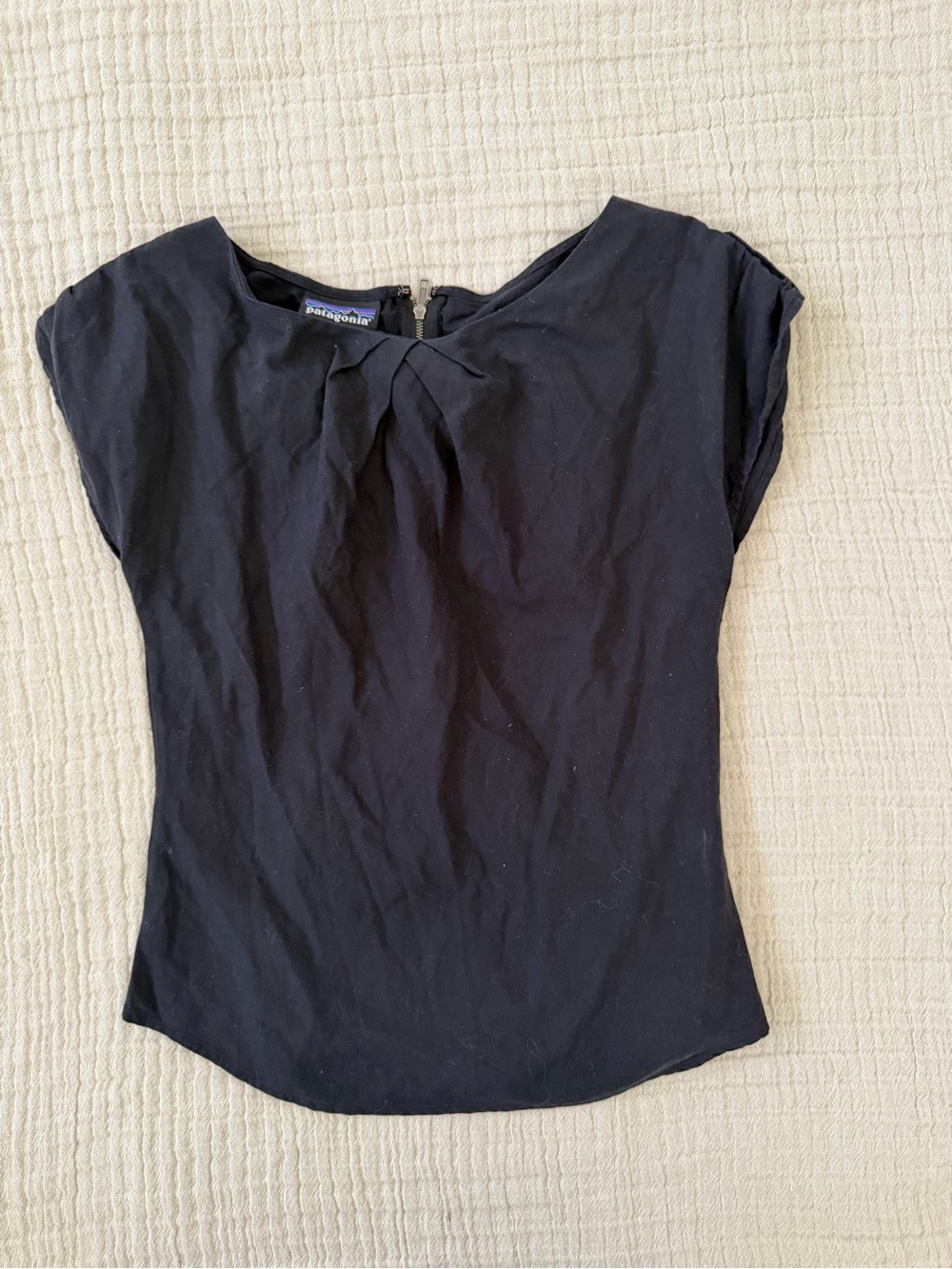 Patagonia Black Cap-Sleeve Twist-Front Women's Top